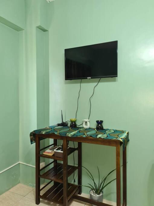 Affordable Staycation In Valleygolf Cainta Exterior photo